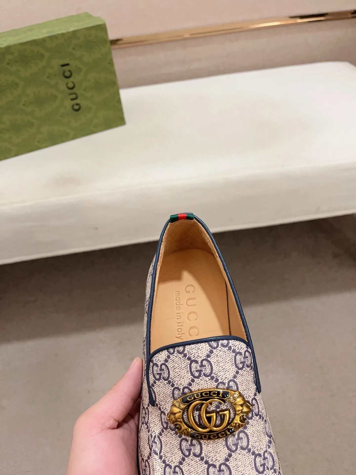 Men's shoes 💰: 520💰 (GUCCI) New product series ss hot new products 💢 💠 Casual suit shoes 👞, top imported materials Upper hardware buckles and shoe side logos, insoles and soles with brand logos 💠 💎 Upper: imported PVC material 100% 💎 Lining: cowhide/100% 💎Feet: cowhide/100% 💎Sole: rubber/100% 💎SIZE: 38 39 40 41 42 43 44 Can be customized 45